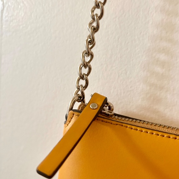 Kate Spade Yellow crossbody bag - Picture 5 of 9